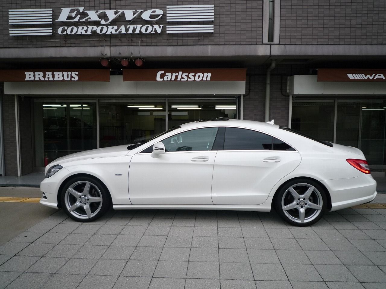 ベンツclsクラスcls350ブルーエフィシェンシーamgスポーツpkg 白 右h 大阪benz中古車販売買取shop 激安中古ベンツ販売 エクシブコーポレーション大阪 ベンツclsクラスcls350ブルーエフィシェンシーamgスポーツpkg 白 右h 大阪benz中古車販売買取shop 激安中古ベンツ販売 エクシブコーポレーション大阪