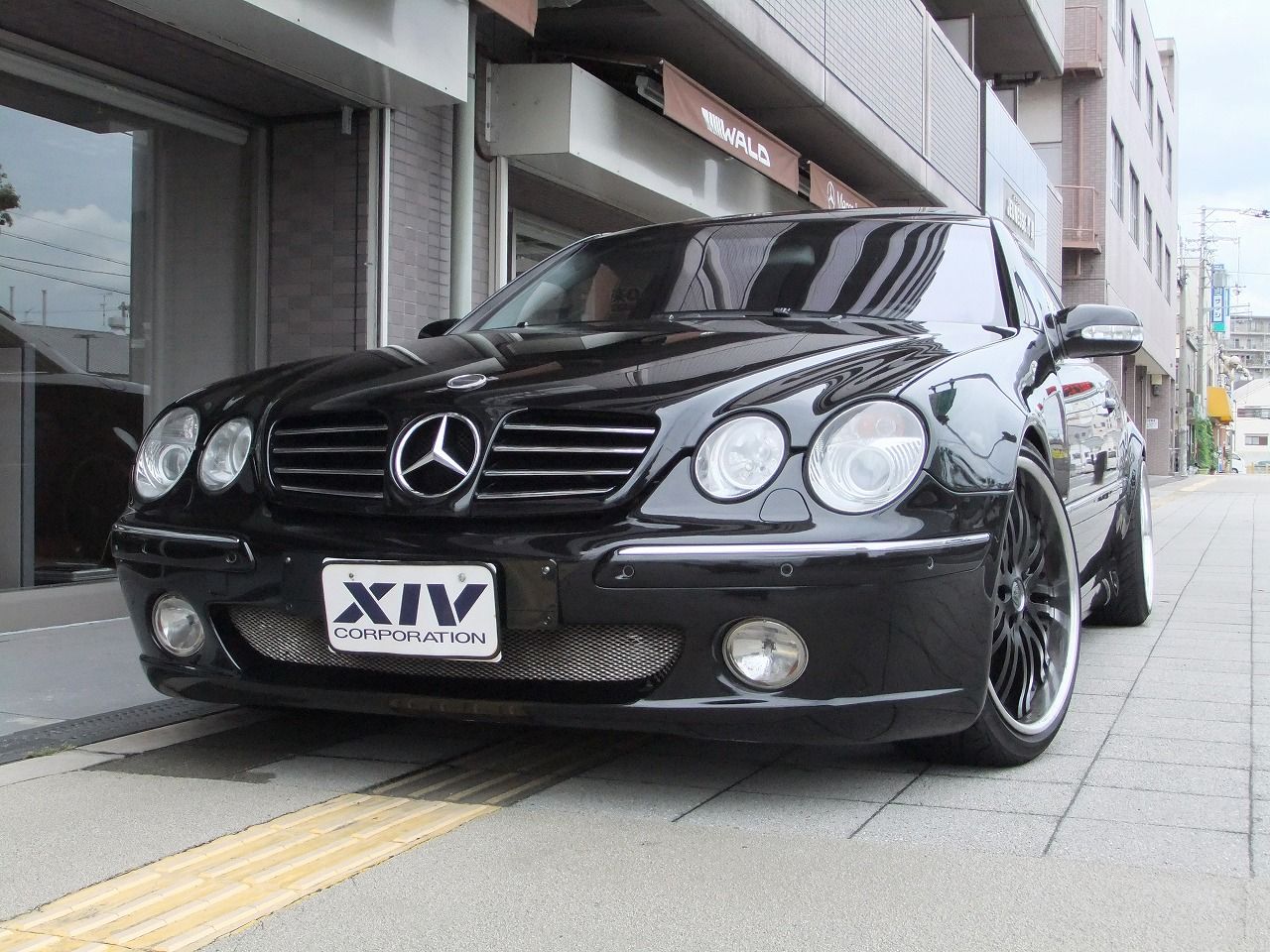 大阪ベンツ中古車販売買取専門店 Mercedesbenzclクラスcl500ロリンザー リアオーバーフェンダー 20aw 激安中古ベンツ販売 エクシブコーポレーション大阪 大阪ベンツ中古車販売買取専門店 Mercedesbenzclクラスcl500ロリンザー リアオーバーフェンダー 20aw 激安中古ベンツ販売 エクシブコーポレーション大阪