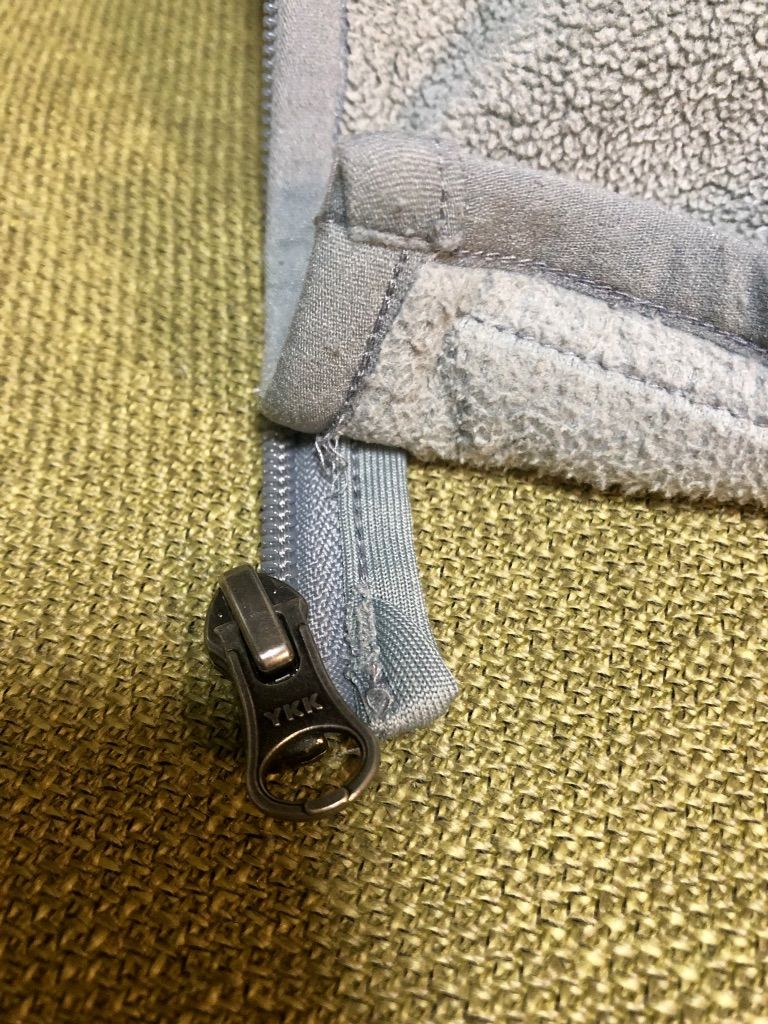 ユニクロのフリースその１ 昔買ったユニクロの中国製フリースは欠点だらけだった 卵 ユニクロ フリース 醤油と卵の探究をする鬼