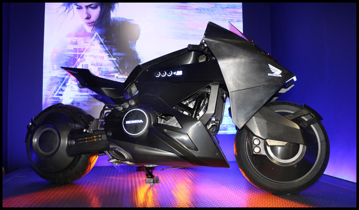大阪モーターサイクルショー17 Honda X Ghost In The Shell 8r Blog