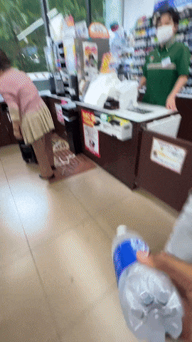 17496399942760-ezgif.com-optimize