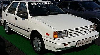 330px-20151004_Hyundai_Excel_01