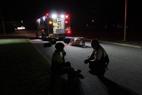 ambulance-2000195_640