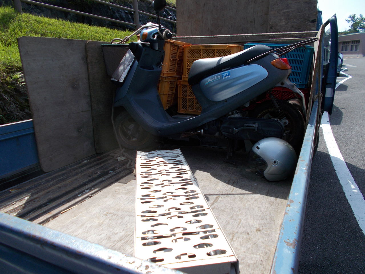 鹿児島市と日置市で乗らなくなった原付バイクの無料回収に伺いました 鹿児島でバイク処分 エアコン パソコン 液晶テレビの無料回収やってます 家電品無料回収 ハローネット 鹿児島市と日置市で乗らなくなった原付バイクの無料回収に伺いました 鹿児島でバイク処分 エアコン パソコン 液晶テレビの無料回収やってます 家電品無料回収 ハローネット