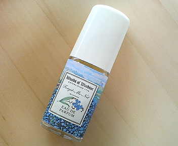 ウッズ・オブ・ウィンザー オードトワレ 忘れな草の香りFORGET-ME-NOT