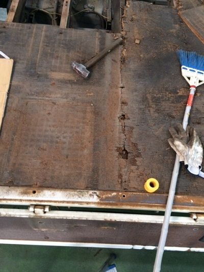 マツダ タイタン 荷台穴あき補修 鉄板張り 軽トラック 小型トラック 架装 馬場自動車