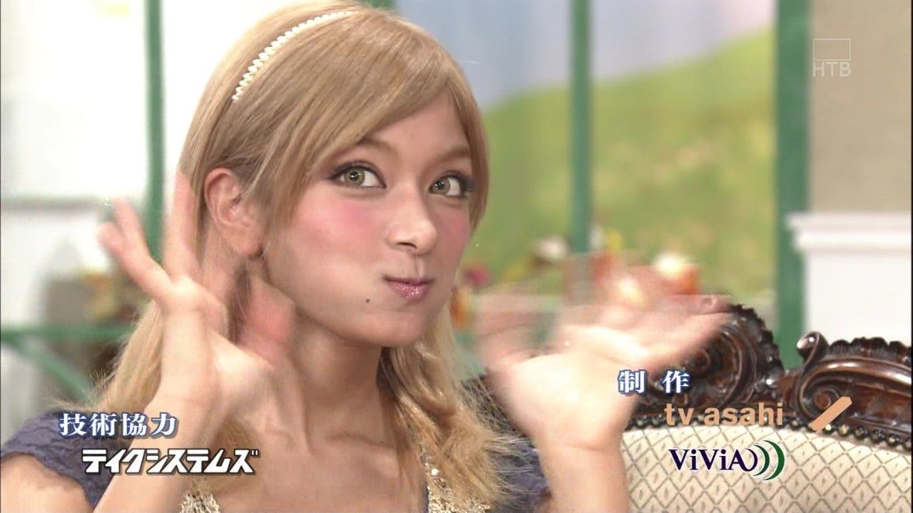 ローラ 徹子の部屋 でタメ口連発 黒柳徹子に パンダみたい 動画あり ニュース ｘｙｚ