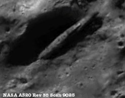 月面アポロ15が見つけた宇宙船