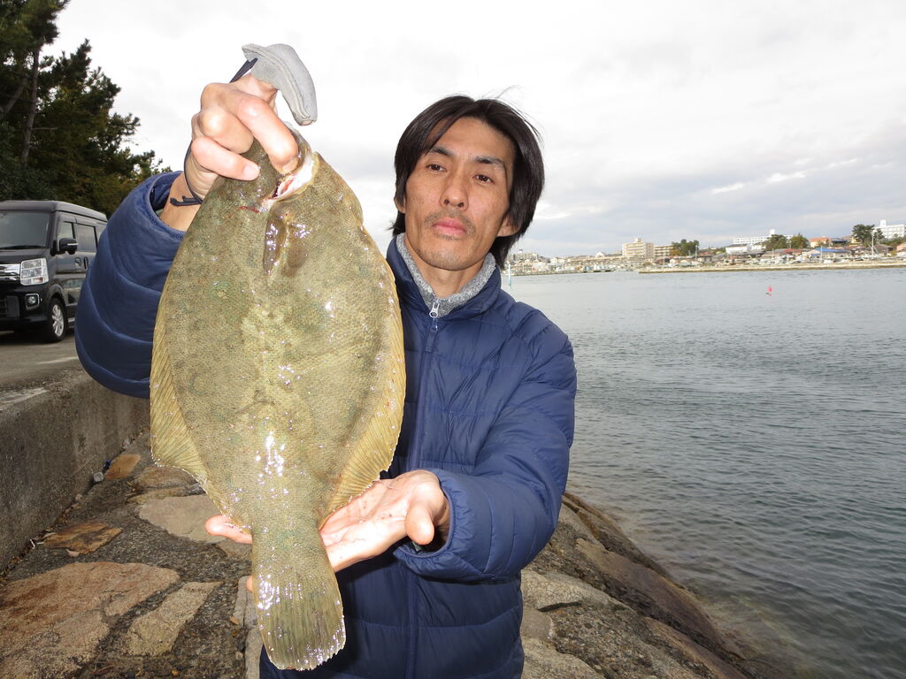 40cm大判マコガレイがヒット！兵庫県明石市東二見人口島の 投げ釣り