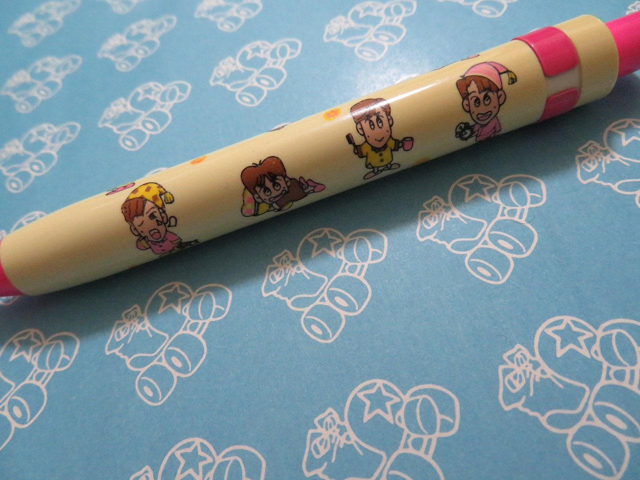 新学期 かわいいスクールアイテムで人気者になろう 七色の虹に包まれた君