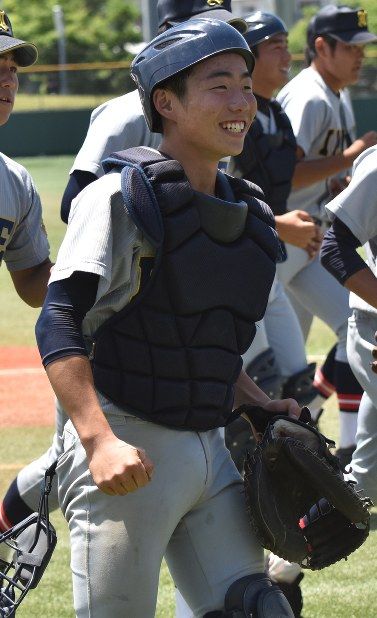 高校野球 仙台育英 渡部 準決勝スタメン外れる 足蹴りが炎上 監督の指示でsns閉鎖 チームメイト擁護 わざとじゃない いまどきニュースno1 高校野球 仙台育英 渡部 準決勝スタメン外れる 足蹴りが炎上 監督の指示でsns閉鎖 チームメイト擁護 わざとじゃない いまどきニュースno1