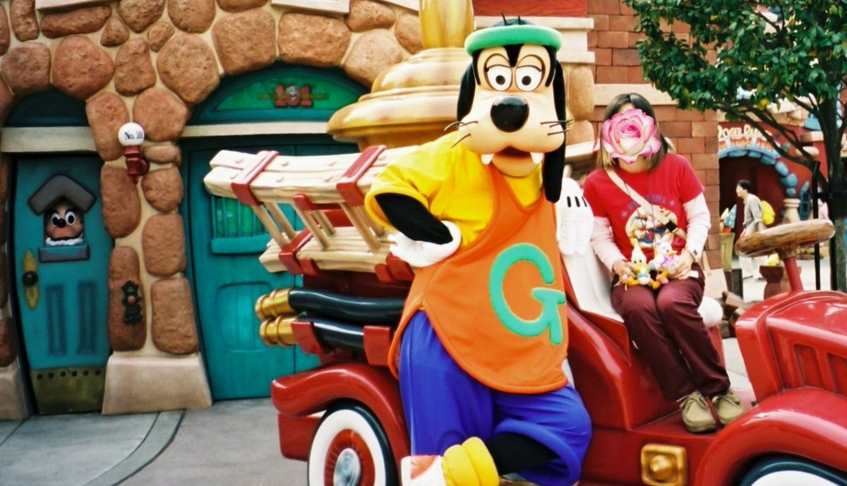 やばたんまとめ ディズニー で撮影したこの写真 18年経って怖すぎる物が写ってたと発覚 Livedoor Blog ブログ