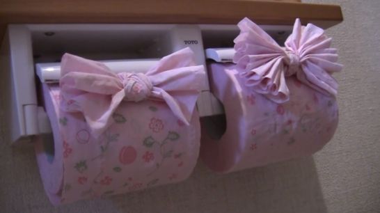 やばたんまとめ 驚愕 Tiktokで流行っている トイレットペーパーリボン結び に批判が殺到 Livedoor Blog ブログ