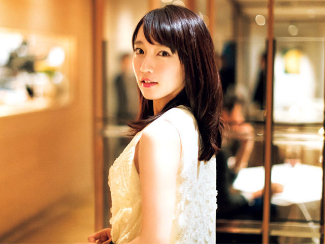 やばたんまとめ 悲報 吉岡里帆さん おっさんと路上でキスをしている動画を撮られる Livedoor Blog ブログ やばたんまとめ 悲報 吉岡里帆さん おっさんと路上でキスをしている動画を撮られる Livedoor Blog ブログ