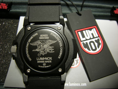 LUMINOX(ルミノックス)3001腕時計 裏蓋