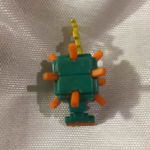 アヌリアムス四面構成体