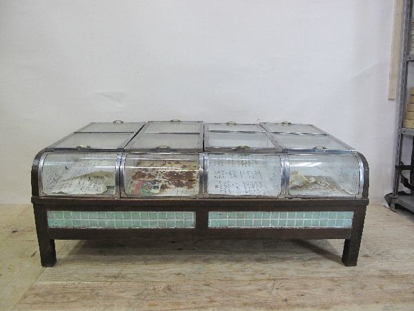 昭和レトロ ブリキとガラスのショーケース(178)台付き 当時物 コレクションケース