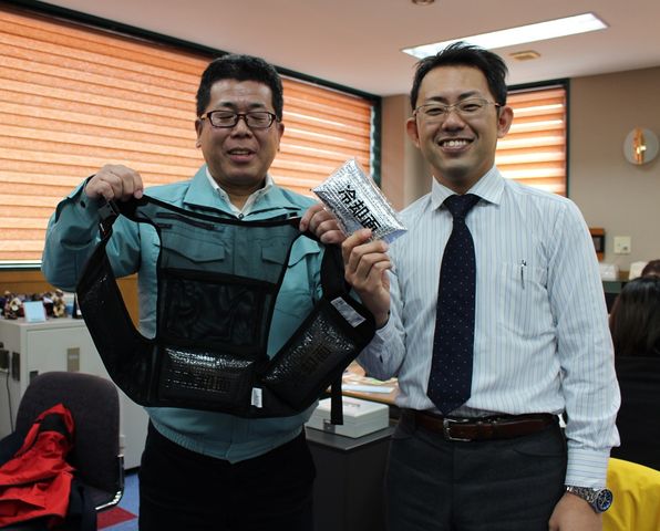 アイトス アイスベストのaz登場 作業着 安全靴 オーダースーツといえば八木繊維 静岡県富士市 アイトス アイスベストのaz登場 作業着 安全靴 オーダースーツといえば八木繊維 静岡県富士市