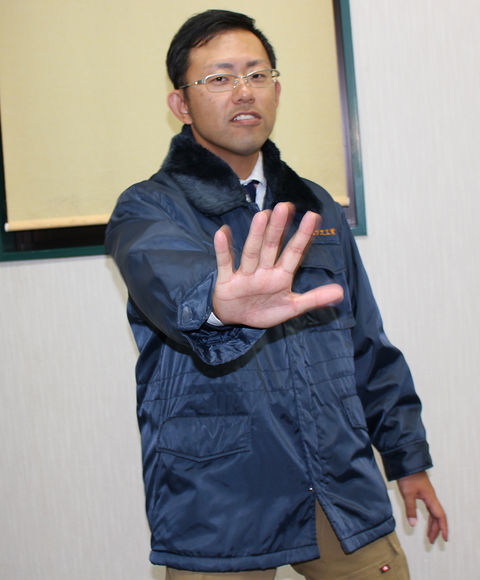 モットー 倉庫 卒業記念アルバム カストロ コート と は Culturessonores Org