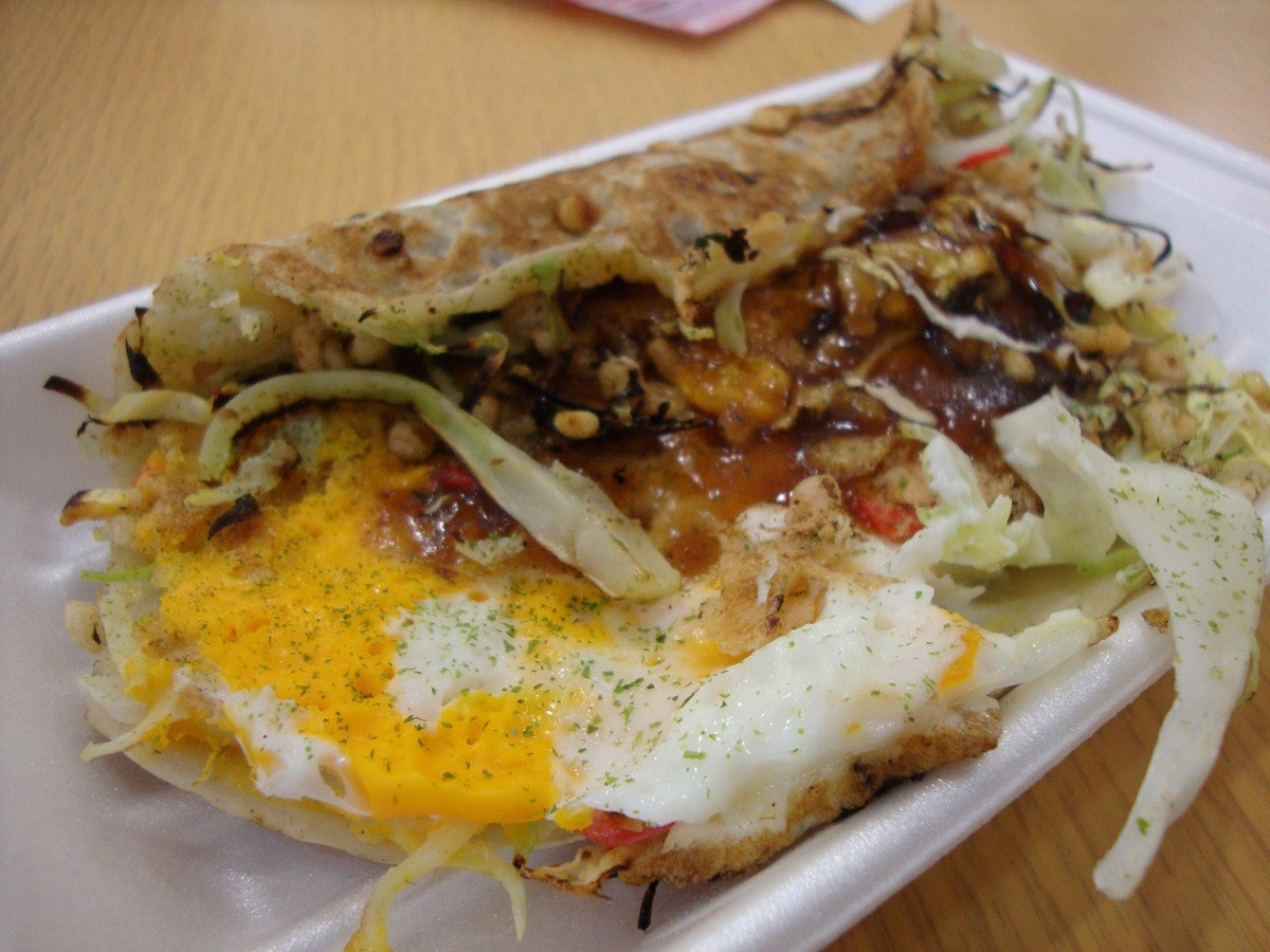 甲子園八番町の キャベツ焼 やじきたの食べたい放題