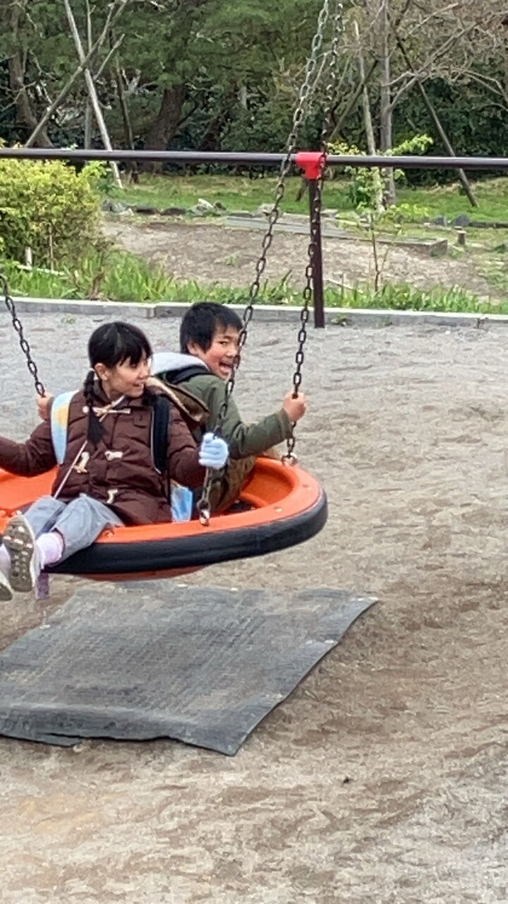 250331