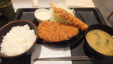 ロースかつ&海老フライ1尾定食