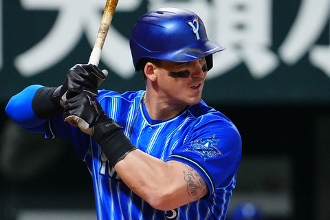 【横浜の大黒柱】DeNAオースティン自由契約wwwwwwwwwwww