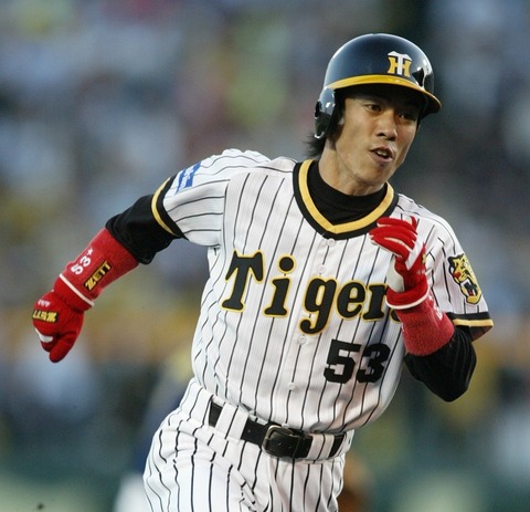 【赤星憲広】通算９年 .295(4330-1276) 3本 215点 381盗塁←これ