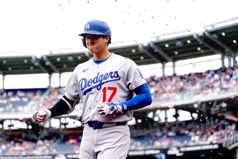 ドジャース　大谷翔平の2号ソロ＆決勝犠飛で逆転勝利！　佐々木朗希、自己ワースト6失点で降板も黒星消える