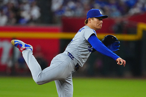 【速報】山本由伸さん、6回無失点で防御率2.49(リーグ2位)でシーズン200奪三振を達成wwwwwwwwwwww