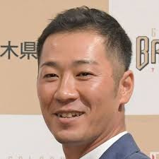 西岡「なにやってるんだろう」