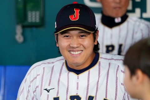 【朗報】大谷翔平さん、チームメイトに高級ヘッドホン配布ｗｗｗ