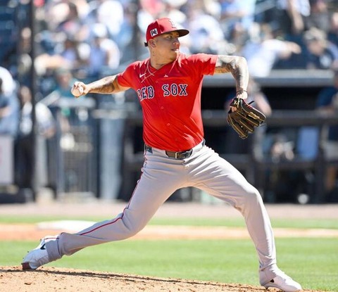 【新外国人】巨人、マタ投手（26）獲得。最速161キロ。今季3Ａで67回投げて93奪三振。先発起用する見込み