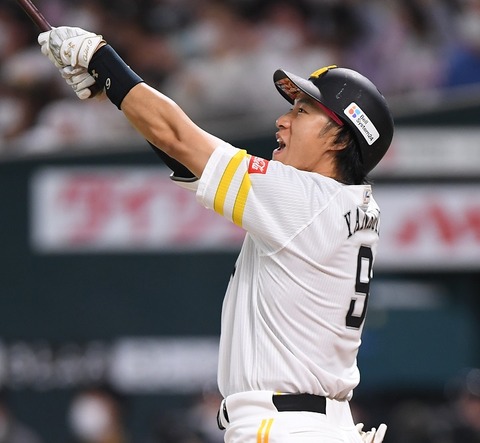 ホークス柳田悠岐(37歳) 通算打率.312 安打1616 本塁打268 OPS.943←これ