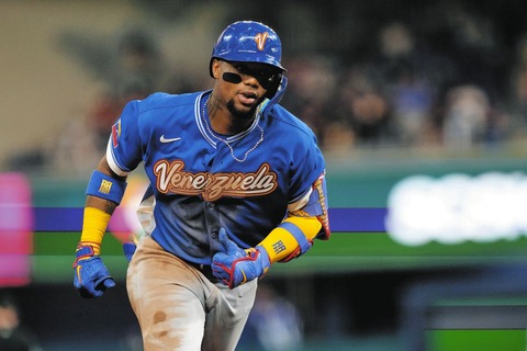 ベネズエラ「左に左を当てないの？」