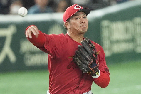 イケメン田中広輔（36）「でもこの2軍成績じゃ辞められないんですよ」