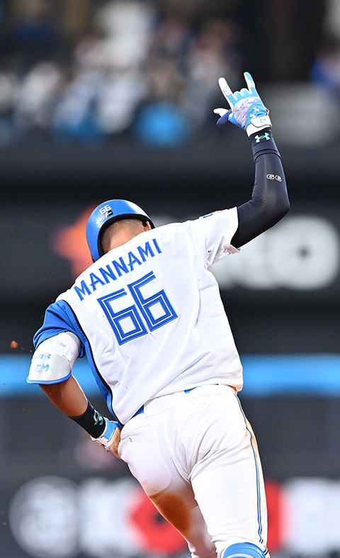 日本ハム逃げ切り勝ち　郡司先制打、万波11号、山縣2ランプロ初HR　阪神連勝ストップ