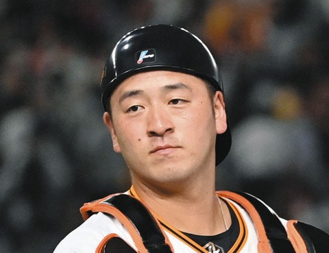 【甲斐いらなかったわ】岸田(巨) .297 8 38 OPS.785 捕手WAR1位