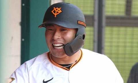 厳しい巨人OB「浅野はまだ、プロで外野の守備を任せられるレベルに達していません」