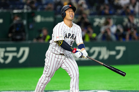 近藤「打率.000(13-0)」←試合後のホテルで検索してそうなワード