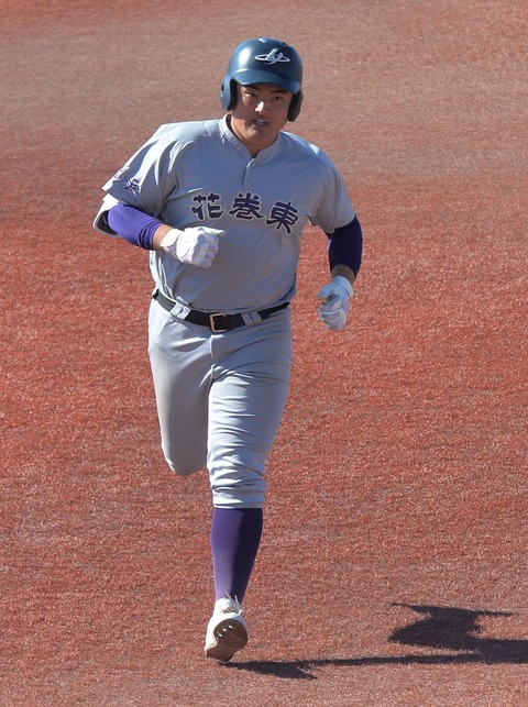 【花巻東】佐々木麟太郎「捕手」で公式戦初先発、４打数無安打