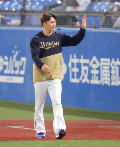 20221023-OHT1I51416-L