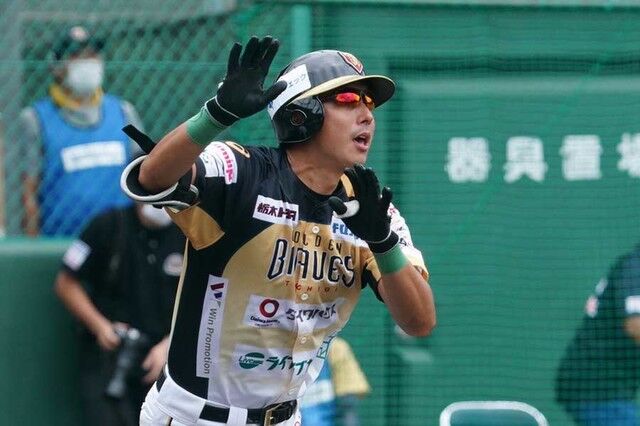 動画あり 川崎宗則さん 独立リーグデビュー初球を特大弾 スポキチ速報 動画あり 川崎宗則さん 独立リーグデビュー初球を特大弾 スポキチ速報