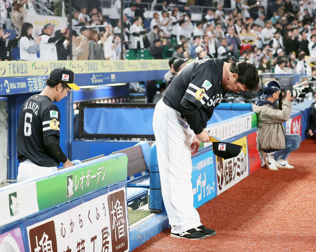 ソフトバンク藤本監督「自分の去就？知りません。聞いてません」→数十分後に小久保新監督就任報道、これが最後の言葉になる…