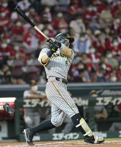 佐藤輝明、NPB史上初の『左打者で新人から2年連続20本塁打以上』を達成