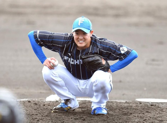 【悲報】阪神からハムに移籍した斎藤友貴哉、1球投げただけで負傷降板