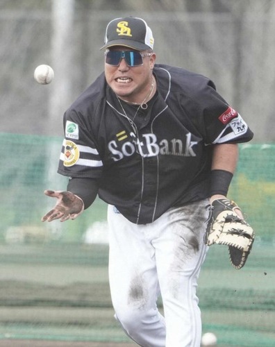 SB山川穂高「野球選手は届きそうなところは飛びつくのが本能ですから」