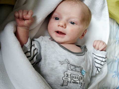 baby-102475_1920
