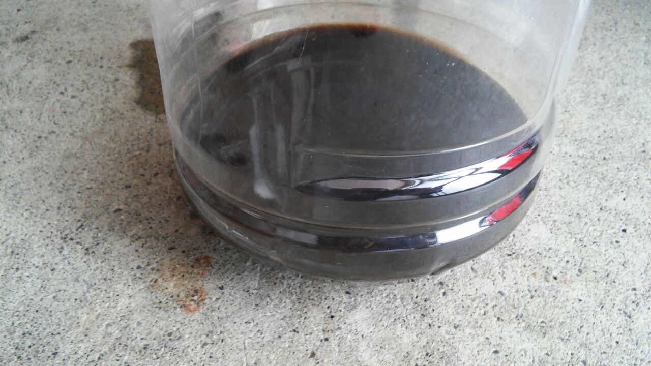 除雪機 北海道よりホンダ ユキオスsb800のオイル交換 釘一本