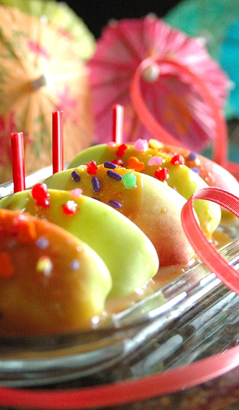 ハロウィンの伝統菓子 キャラメル アップル Caramel Apple アメリカごはん 田舎町でのステキな生活